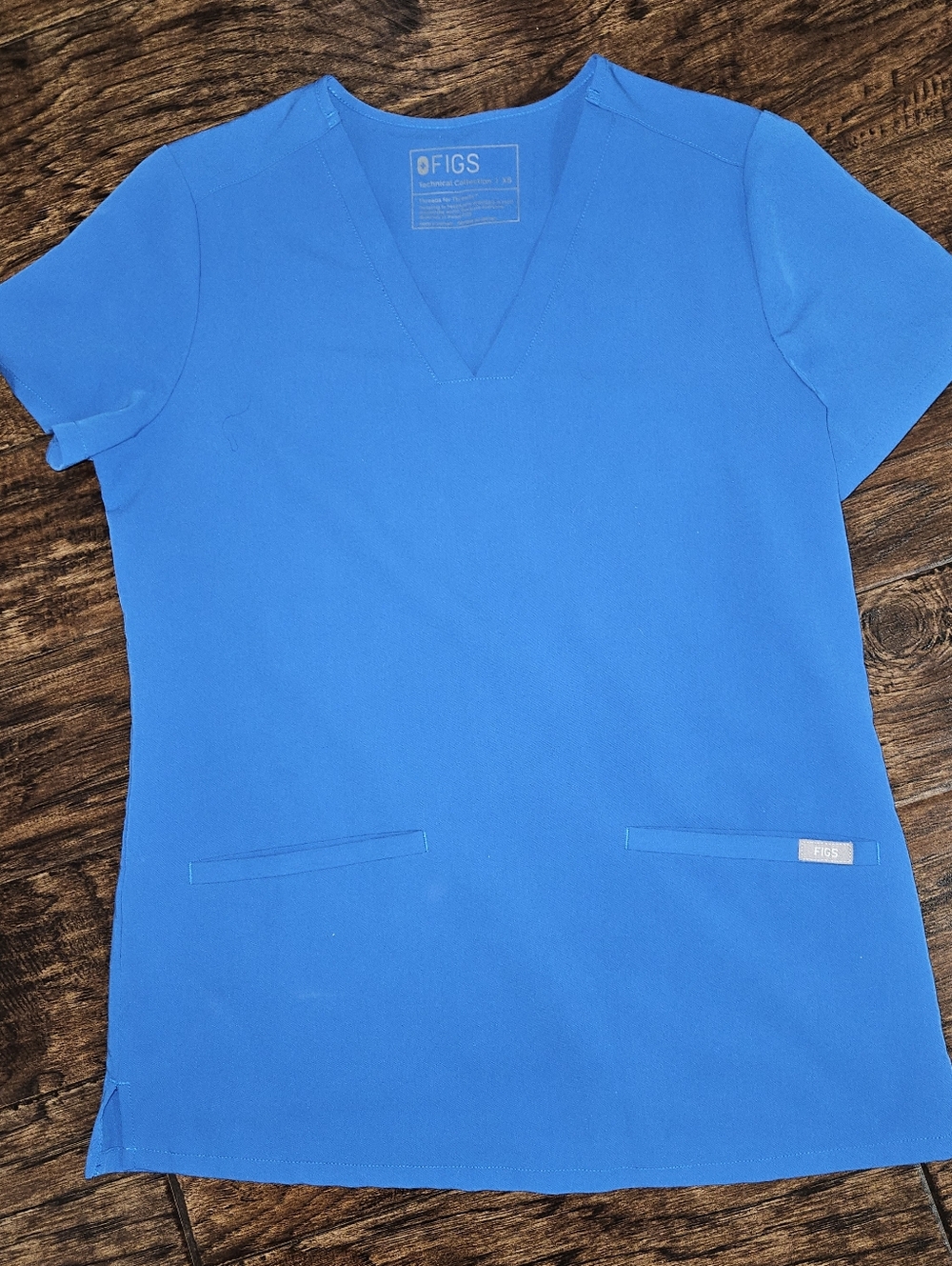 EUC XS Women's FIGS Casma Scrub Top in Royal Blue